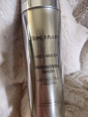 SKINN Neck Armour Redensifying Serum - Silver Metallic Bottle